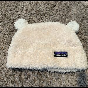 Patagonia beanie 6mo
